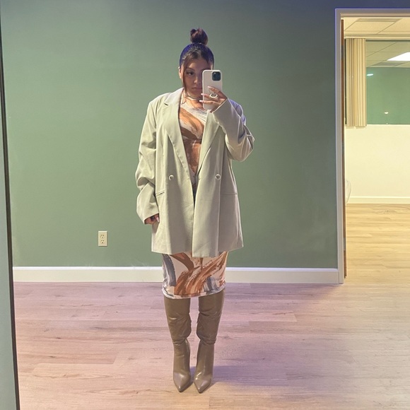 Shoes - pointed knee high stiletto boots